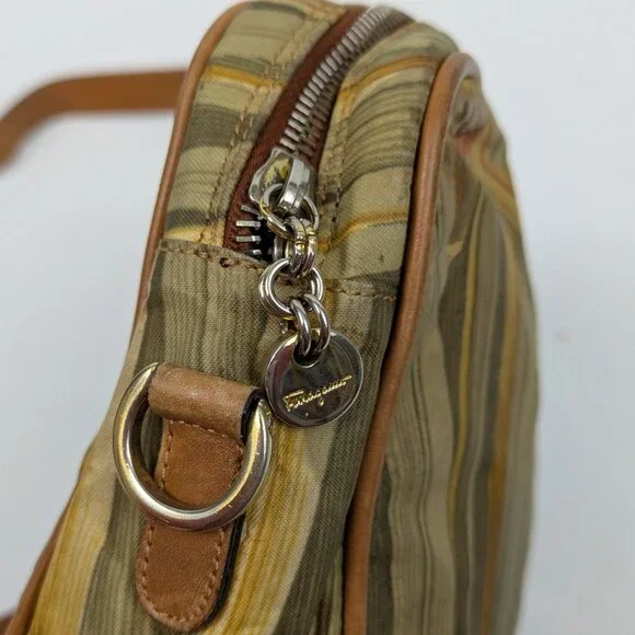 Ferragamo Butterfly Bag - Picture 5 of 10